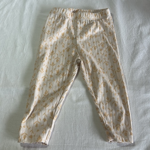 Jessica Simpson - yellow Tie-Dye Top and matching pull on pants - Picture 4 of 6